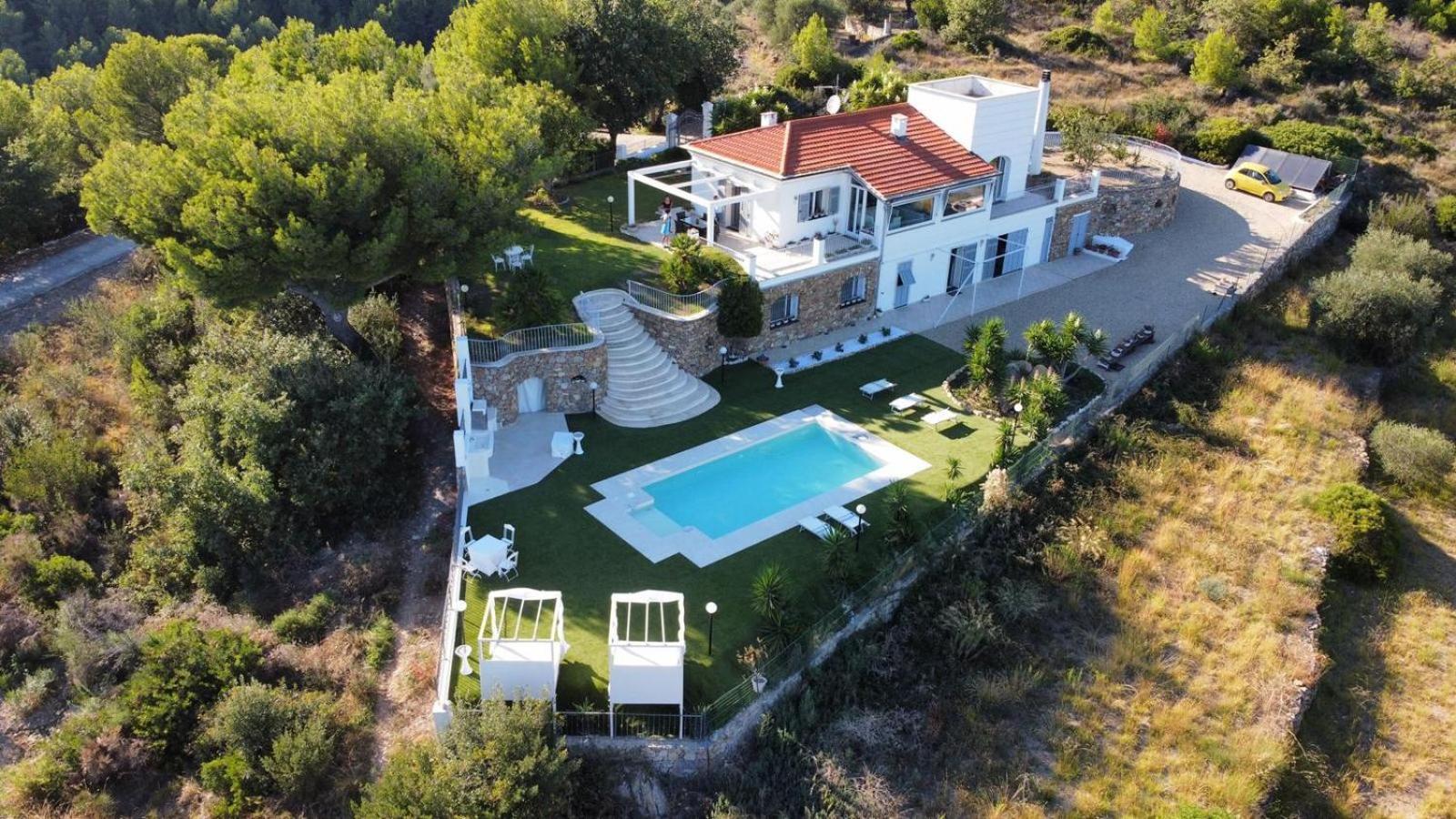 Villa Shambhala 산토바르톨로메오알마레 외부 사진